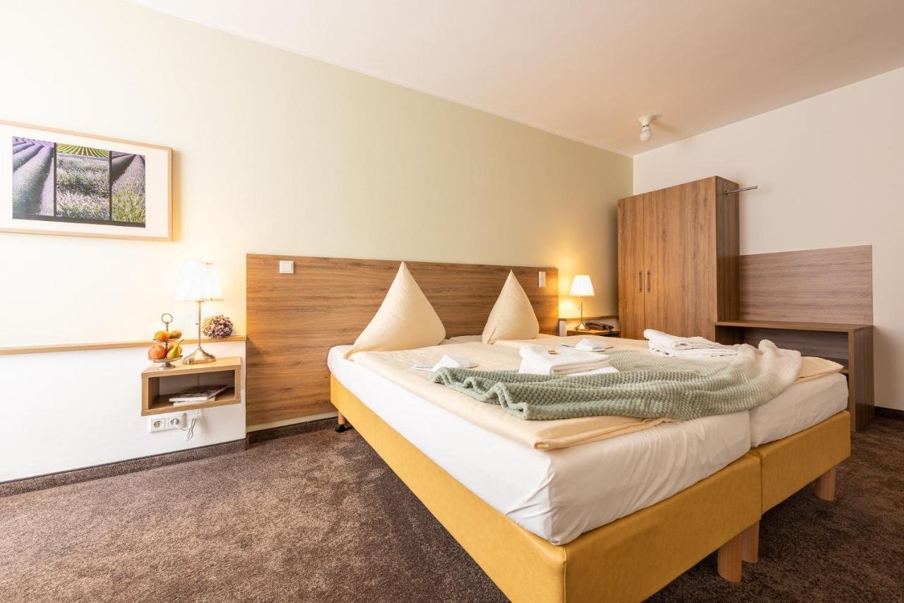 קסנטן Hotel Nibelungen Hof מראה חיצוני תמונה