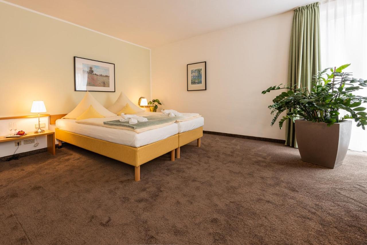 קסנטן Hotel Nibelungen Hof מראה חיצוני תמונה
