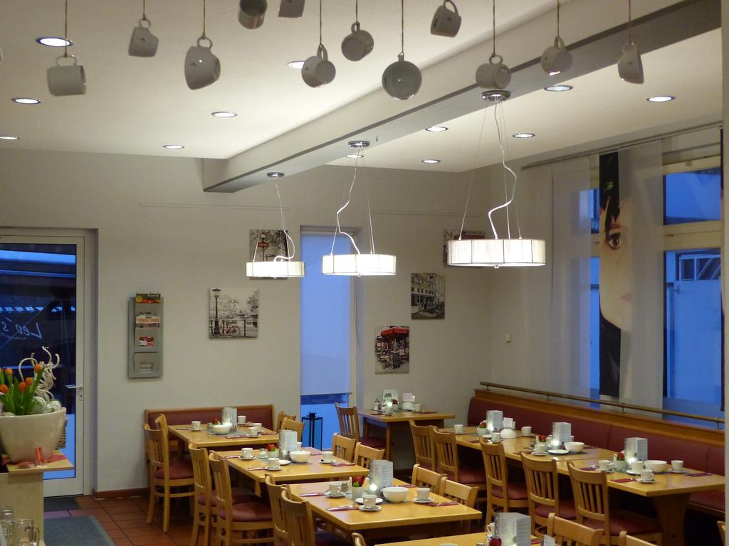 קסנטן Hotel Nibelungen Hof מראה חיצוני תמונה