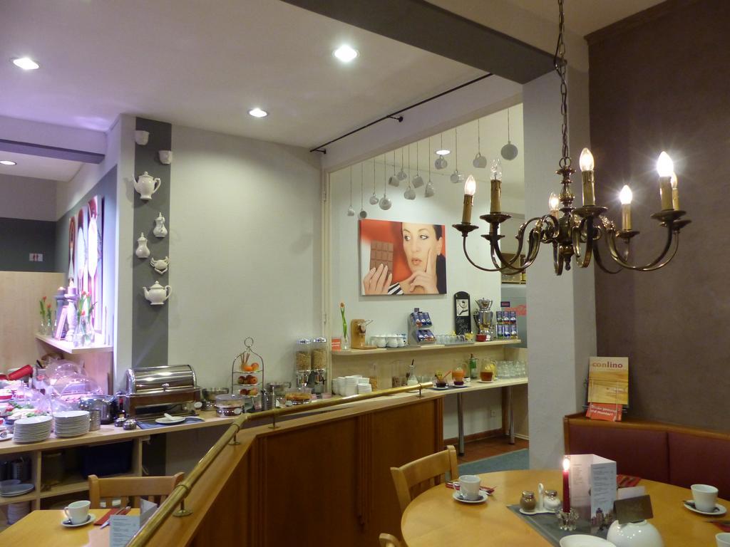קסנטן Hotel Nibelungen Hof מראה חיצוני תמונה