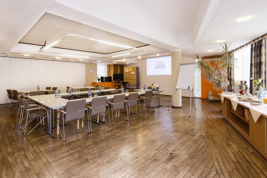 קסנטן Hotel Nibelungen Hof מראה חיצוני תמונה