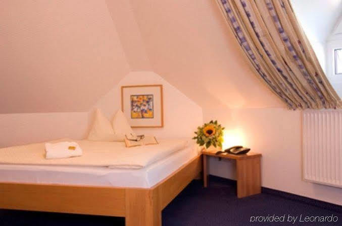 קסנטן Hotel Nibelungen Hof מראה חיצוני תמונה